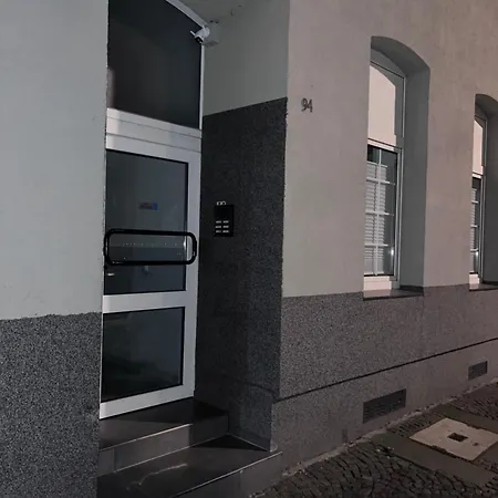 Appartement Miami , Naehe Duesseldorf ,messe ,hbf ,city, Wifi, Helios Hospital Krefeld