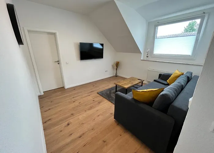 Miami , Naehe Duesseldorf ,messe ,hbf ,city, Wifi, Helios Hospital * Krefeld