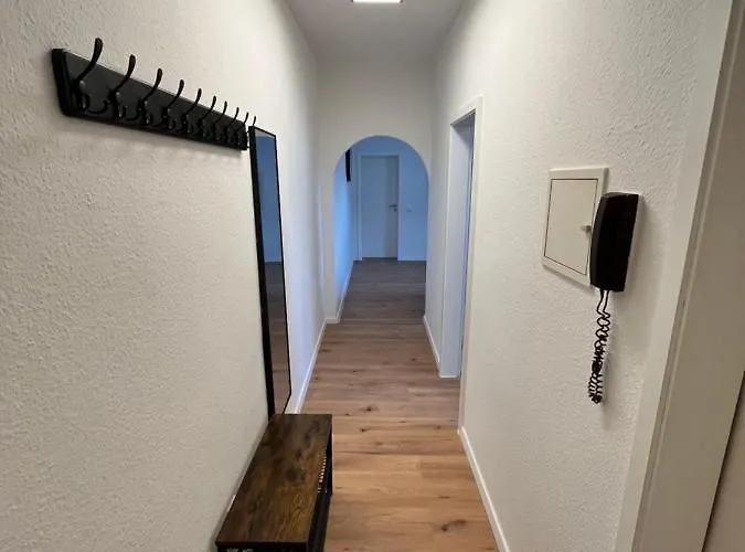 Miami , Naehe Duesseldorf ,messe ,hbf ,city, Wifi, Helios Hospital Lejlighed *