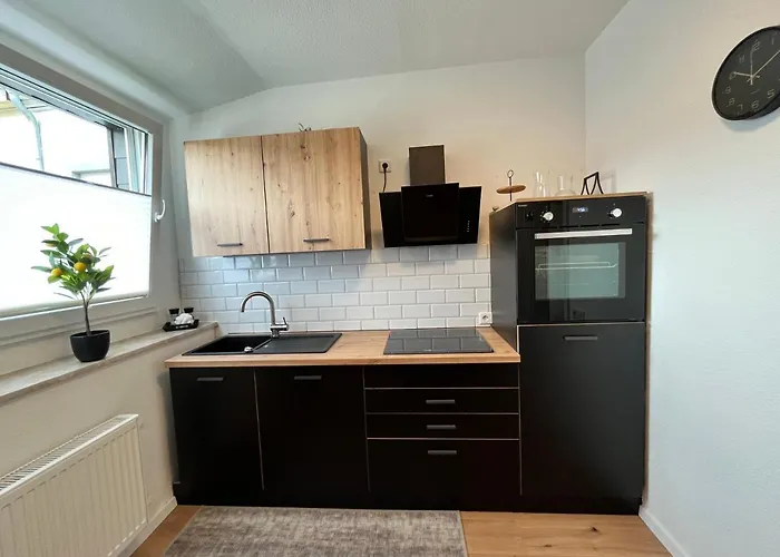 Miami , Naehe Duesseldorf ,messe ,hbf ,city, Wifi, Helios Hospital Lejlighed